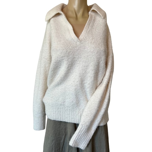 LOFT Sweaters - Loft Ivory Collared Sweater